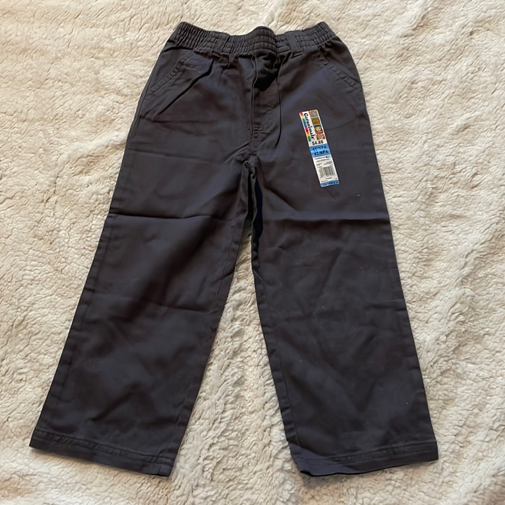 Gray pants size 4T with elastic waistband